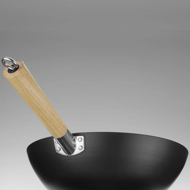 Wok ze stali węglowej z drewnianymi uchwytami śr. 324 mm